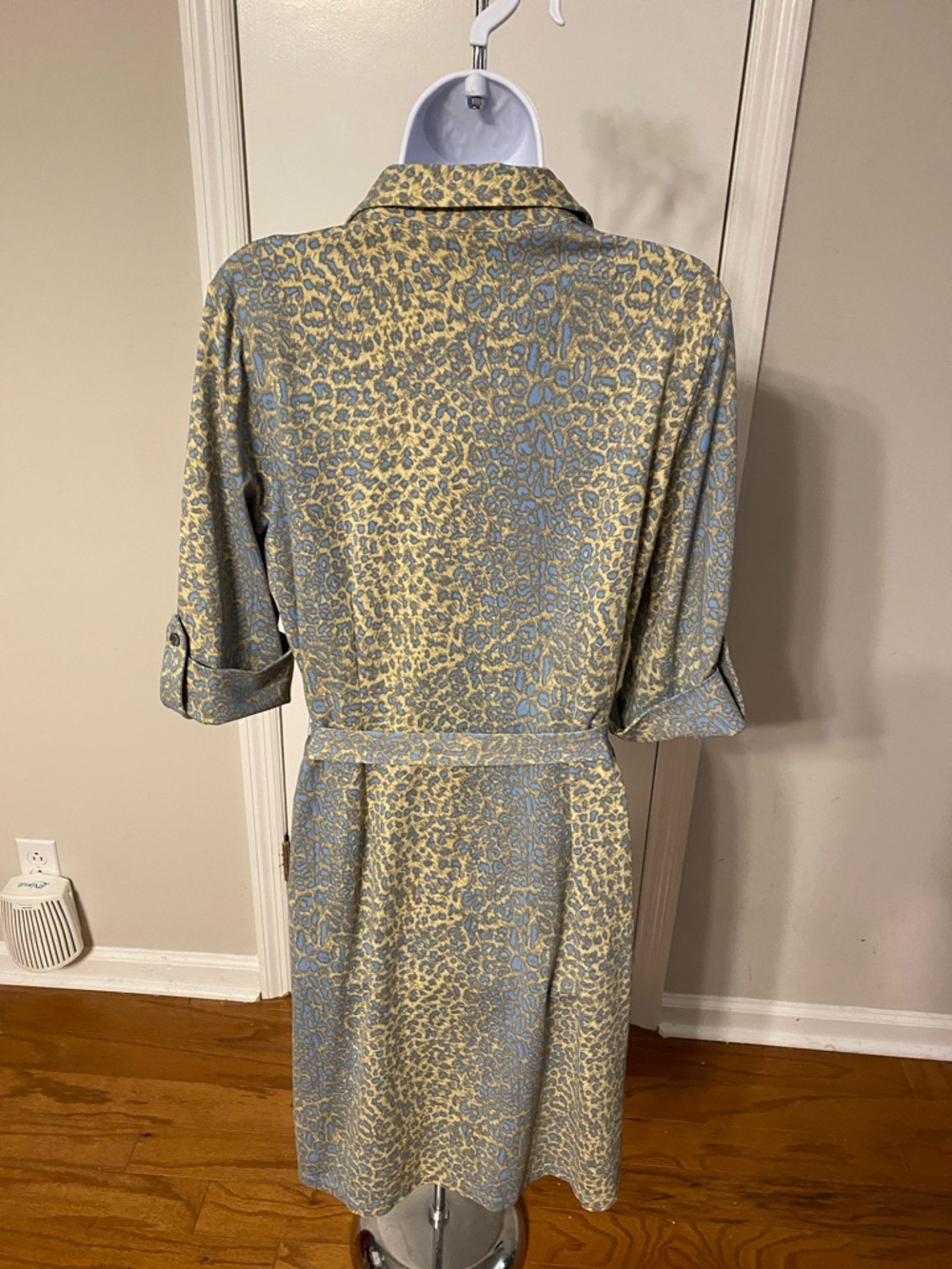 J. McLaughlin Shirtdress - Picture 8 of 8
